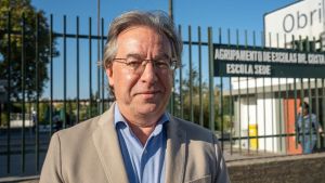 Mais educação, menos complicação!