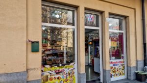 Prima la rissa e poi tenta una rapina: 25enne arrestato a Monfalcone