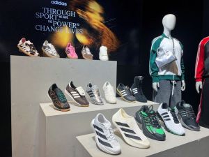 Adidas verwacht dat de operationele winst in 2026 stijgt tot 2,3 miljard euro