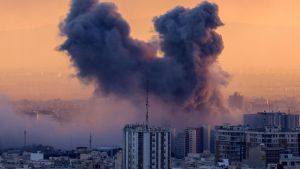 L’iraniana in Italia: “In pena per i familiari, il regime cada in fretta”