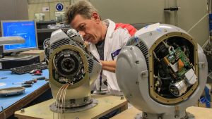 L’industria della guerra è in crescita. Leonardo si espande, arrivano duecento nuovi dipendenti