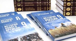 Rubare la memoria: l’indottrinamento dei bambini ucraini nei territori occupati