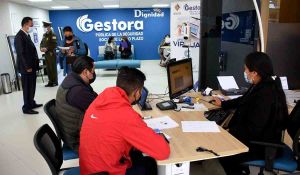 Presidente Paz dispone incremento del 18,12% a la renta de jubilados del Senasir