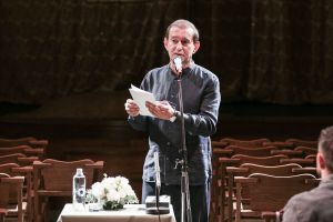 Какая МХАТская игра: Хабенского прочат в ректоры несмотря на запрет в уставе