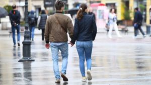 Vreme danas pre podne oblačno i kišovito, popodne razvedravanje