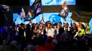 ¡A salvar al país!