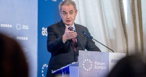 Zapatero señala que la legalidad internacional lleva un peligro desde Irak: “Sánchez acierta permanentemente en política exterior”