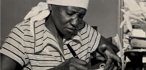 A fome como projeto de poder: o diálogo atemporal entre Josué de Castro e Carolina Maria de Jesus