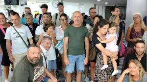 “Tornare dalle Maldive costa 10mila euro”, lo sfogo di Gabriele, bloccato con la famiglia