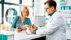 Screening per il tumore del colon retto in farmacia, partiti gli inviti dell’Ausl Toscana centro