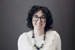 L’entreprise n’échappe pas à la polarisation qui marque l’ensemble de la société. Pour y remédier, notre chroniqueuse Sophie Robert-Velut esquisse des pistes de coopération fructueuses.