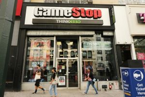 GameStop Stock Holds Steady Near $24 Amid Acquisition Speculation and Upcoming Earnings