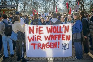 Schulstreiks: Friedenstaube im Aufwind