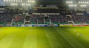 Prensa internacional critica iluminación del Tahuichi y Camacho admite fallas con sistema “provisional”