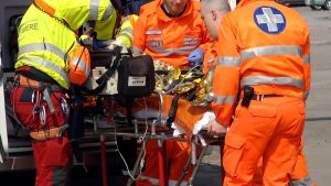 Operaio precipita per otto metri: grave. Era su una palazzina in ristrutturazione