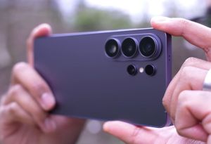 (VIDEO) iPhone 18 Pro Max vs Samsung Galaxy S26 Ultra: Which Premium Phone Wins in 2026?