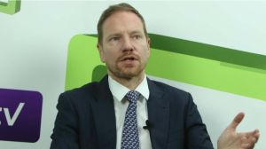 Oglasio se Poverenik za zaštitu ravnopravnosti o targetiranju službenice britanske Ambasade kao špijuna