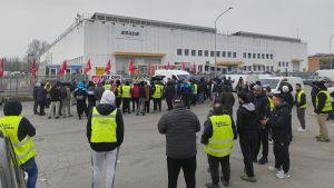 Danni ai furgoni, autisti Amazon in agitazione. “Trattenuti 500 euro dalle buste paga”