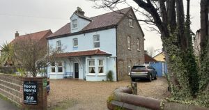 Coastal B&B going under the hammer