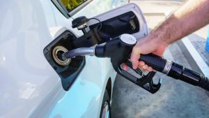 Vlasnici pumpi: Raste prodaja goriva, raste i veleprodajna cena