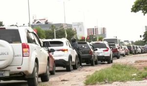 Santa Cruz enfrenta hasta cuatro días de retrasos en suministro de gasolina por ajustes en aditivos