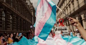 Entamer une transition de genre en pleine «troisième guerre mondiale» ou l’optimisme des subalternes, par Paul B. Preciado