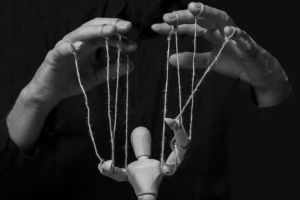 Titerinazgo y narrativas emergentes, por Alejandro Oropeza G.