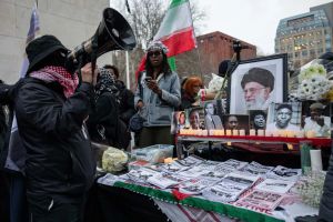 ‘Death to America’ chanters, counter-protesters clash at NYC Khamenei memorial