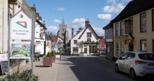 TV psychic bringing tour to Norfolk after finding new fame on OnlyFans