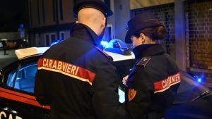 Spaccata nella notte a Casalserugo, auto usata come ariete: furto in un’azienda ottica