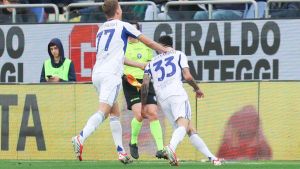 Cagliari-Como 1-2: la magia di Da Cunha alimenta il sogno Champions dei lariani