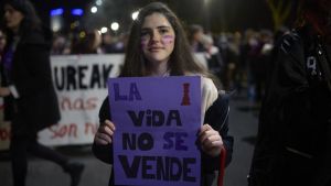 ¿Feminidad suave y silenciosa? No