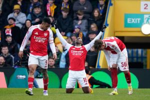 Arsenal sobrevive a la intensidad del Mansfield y se mete en los cuartos de la FA Cup