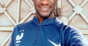 Jetzt doch: Junger Mann aus Kamerun erhält Visum für Ausbildung im Landkreis