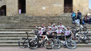 Ora la Tirreno-Adriatico. L’arrivo a San Gimignano