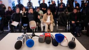 Les Suisses ont sauvé leur média public. Un résultat qui oblige