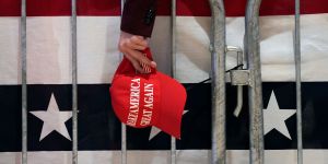 Risse im MAGA-Fundament