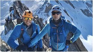 Alpinisti morti sul Gran Sasso, la procura: “Nemmeno l’elicottero militare poteva salvare Luca e Cristian”