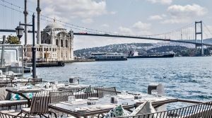 İstanbul Sofraları: Yemeğin Hatıraya Dönüştüğü Yerler