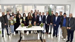 L’ambasciatore algerino: 