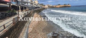 Κουµ Καπί: Πρόσκαιρος σχηµατισµός… παραλίας, εµφανέστατη η διάβρωση