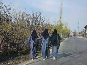 Schools Reopen Across Kashmir After Over Three Months of Winter Break