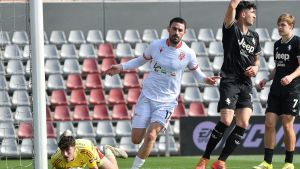 Vis, l’arma letale funziona: Juve abbattuta. Salvezza già in cassaforte con una tripletta