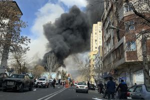 El programa nuclear iraní como excusa