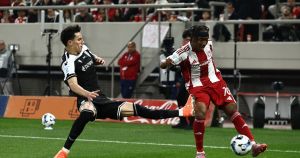 Η φάση στο 90’ είναι η εικόνα του φετινού πρωταθλήματος για τον Ολυμπιακό!