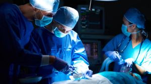 Ospedale di Livorno, tre sale operatorie chiudono per lavori: l'Asl si affida ai privati – Il piano e i tempi