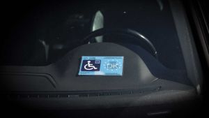 Vi skal have stoppet fuskeriet med handicapparkering