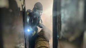 Incendio in un condominio a Calolziocorte: cinque intossicati, tra cui tre bambini