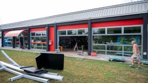 Assalto al Protime 22 di Azzano Decimo: sfondata la vetrina e rubate otto bici da corsa