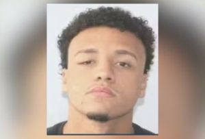 Quem é o coach misógino que inspirou frase na camisa de réu por estupro